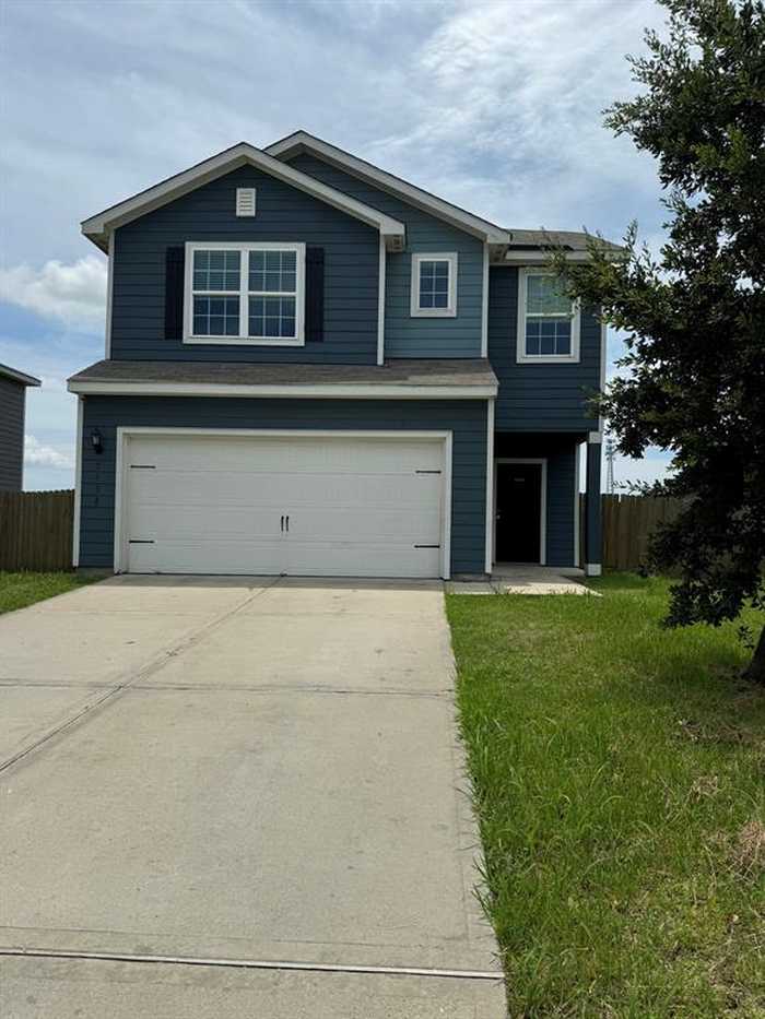 photo 1: 5538 Rainbow Road, Cove TX 77523