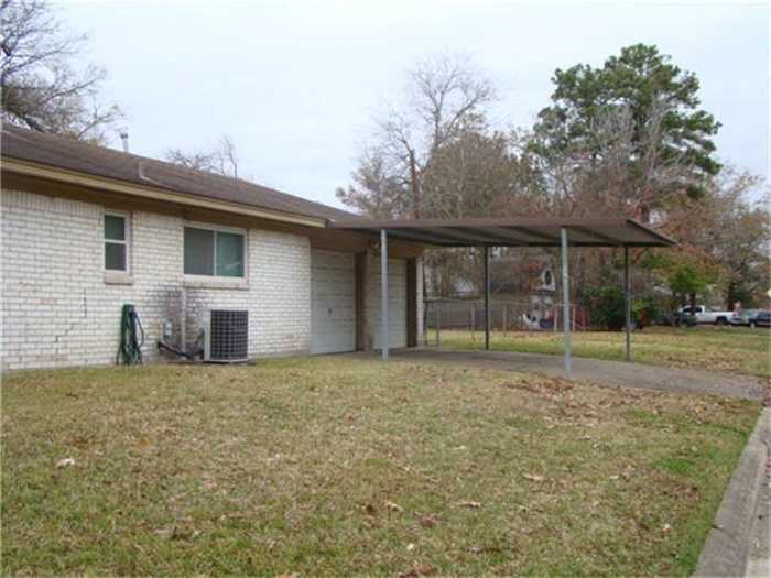 photo 2: 14919 Gloster Drive, Channelview TX 77530