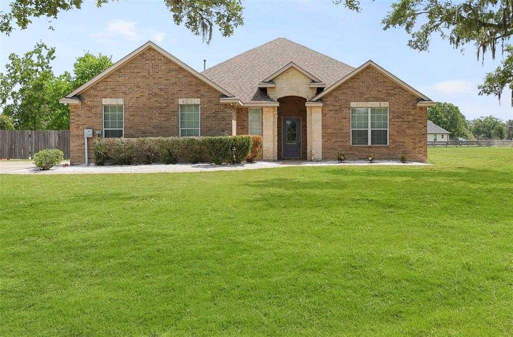 photo 2: 1132 Quarter Horse Trail, Angleton TX 77515