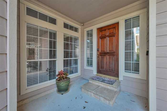 photo 2: 115 E Greenhill Terrace Place, The Woodlands TX 77382