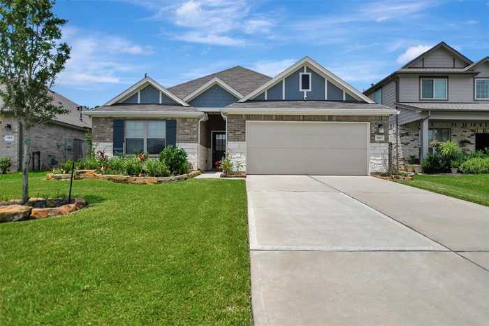 photo 1: 948 Pickering Oak Row, Magnolia TX 77354