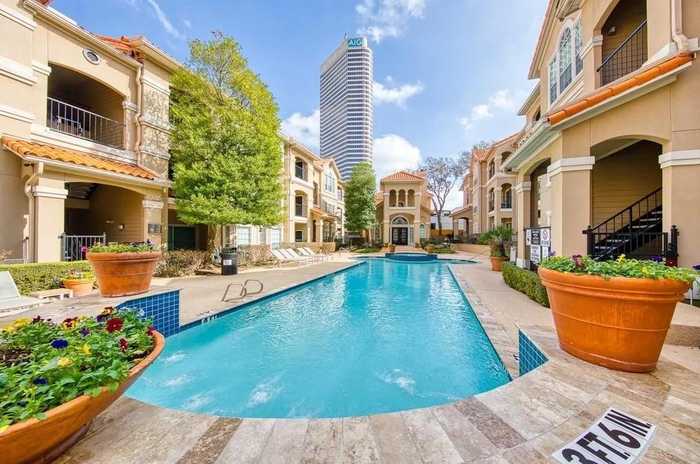 photo 1: 3231 Allen Parkway Unit 4203, Houston TX 77019