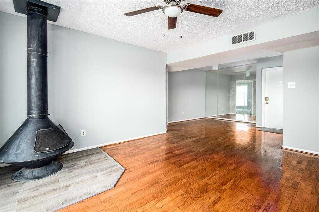 photo 1: 3085 Walnut Bend Lane Unit 35, Houston TX 77042