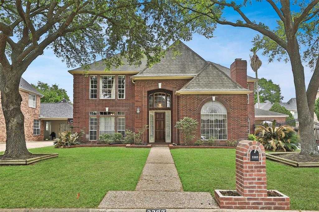 photo 1: 3303 Amber Forest Drive, Houston TX 77068