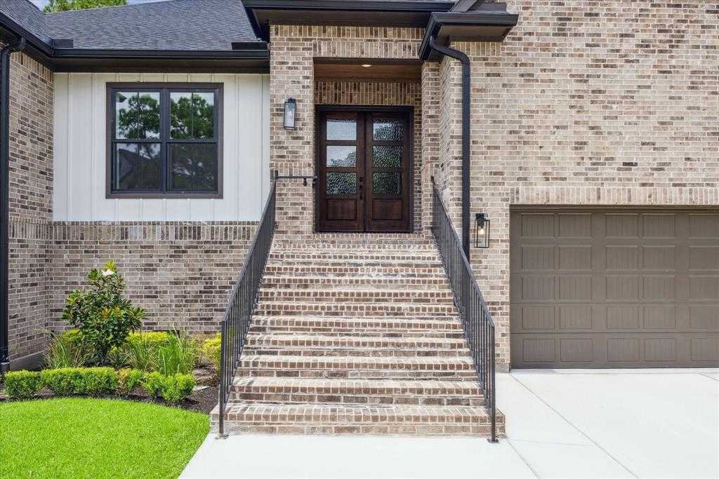 photo 2: 4934 Dumfries Drive, Houston TX 77096