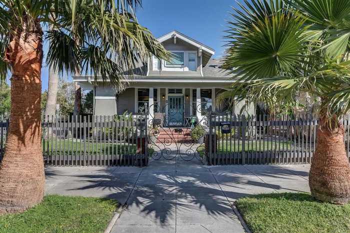 photo 1: 2828 Avenue Q 1/2, Galveston TX 77550