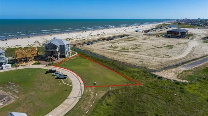 photo 2: 49 Grand-Beach Boulevard, Galveston TX 77550