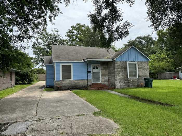 photo 1: 4555 Hartel Street, Beaumont TX 77705