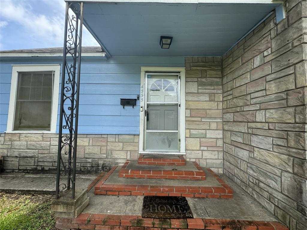 photo 2: 4555 Hartel Street, Beaumont TX 77705