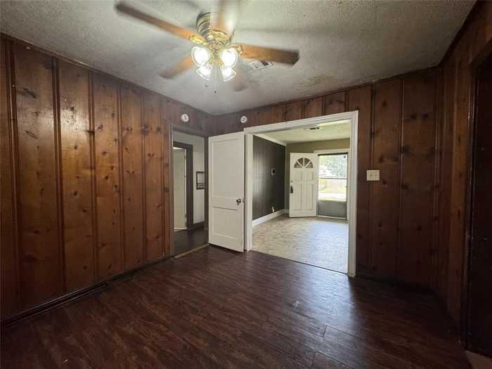 photo 7: 4555 Hartel Street, Beaumont TX 77705