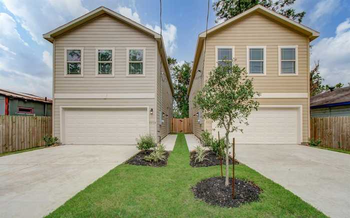 photo 1: 8811 Prairie View Drive Unit A, Houston TX 77088