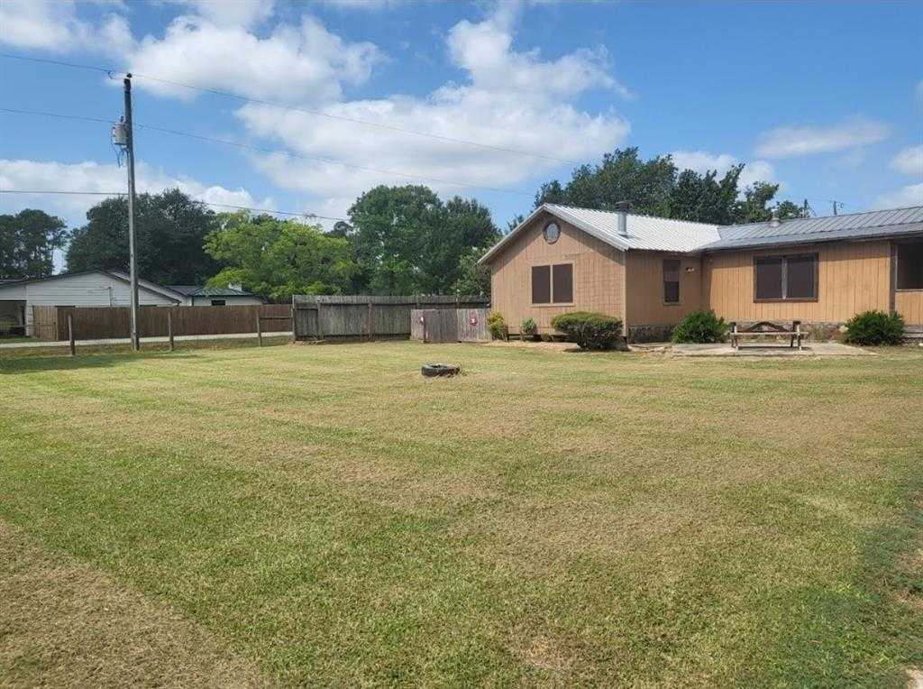 photo 2: 2505 County Road 639, Kenefick TX 77535