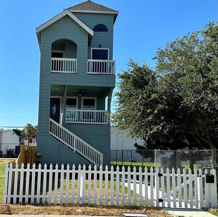 photo 2: 2811 Sealy, Galveston TX 77550