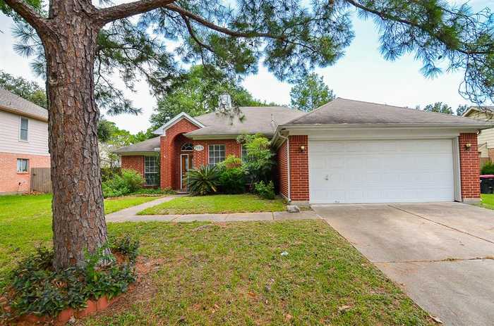 photo 2: 7115 Pembrough Lane, Katy TX 77494