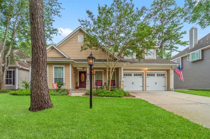 photo 1: 38 Trellis Gate Street, The Woodlands TX 77382