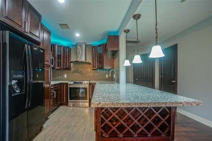 photo 1: 2832 S Bartell Drive Unit 7, Houston TX 77054