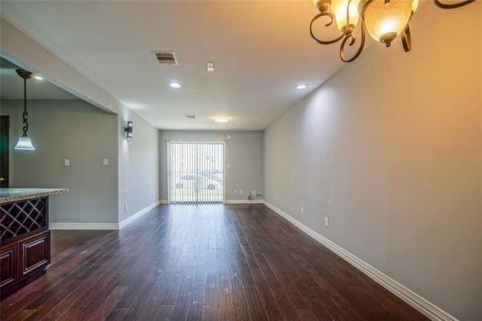 photo 2: 2832 S Bartell Drive Unit 7, Houston TX 77054