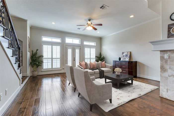 photo 2: 1819 Oakdale Street, Houston TX 77004