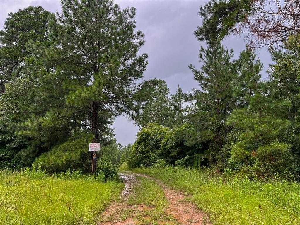 photo 1: 2 Private Road, Crockett TX 75835