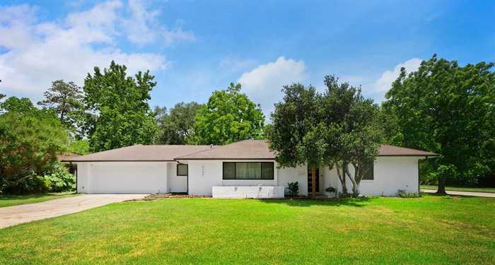 photo 2: 6306 Pineshade Lane, Houston TX 77008