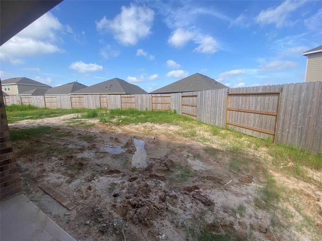 photo 3: 5111 Marlin Reef Drive, Katy TX 77493