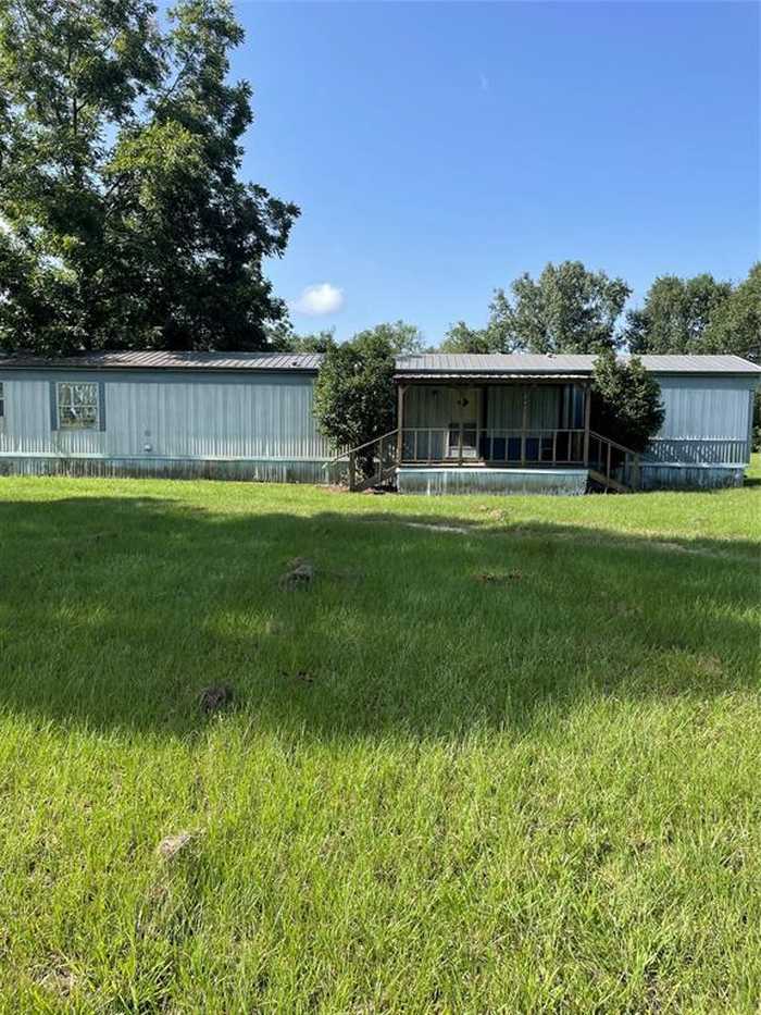 photo 2: 242 S Clyde Clifton Road, Livingston TX 77351