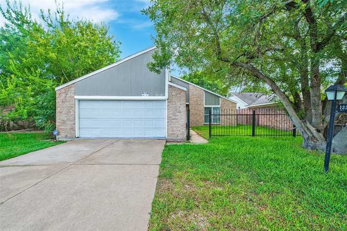 photo 1: 13311 Robinglen Drive, Houston TX 77083