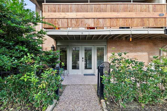 photo 1: 3930 W Alabama Street Unit 7, Houston TX 77027