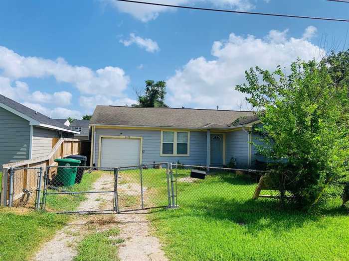 photo 11: 4309 Clover Street, Houston TX 77051