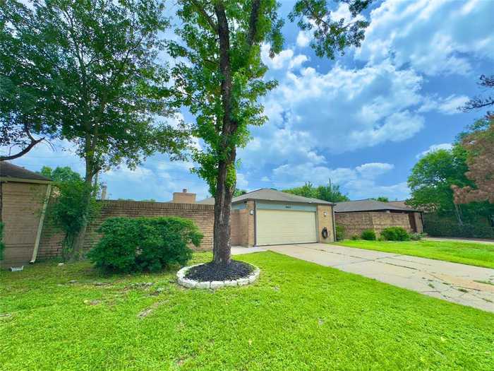 photo 1: 2407 Blackridge Road, Houston TX 77067