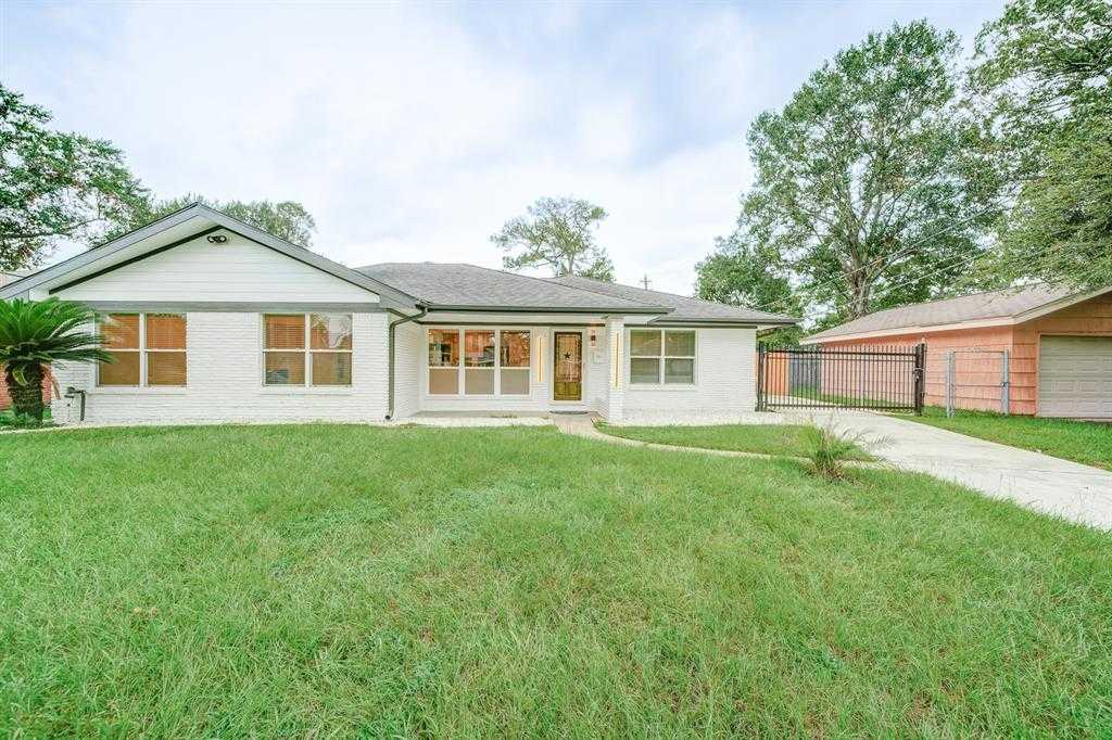 photo 3: 10328 Shadow Oaks Drive, Houston TX 77043