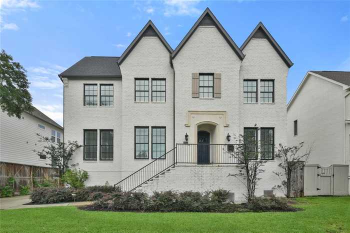 photo 2: 3706 Tartan Lane, Houston TX 77025