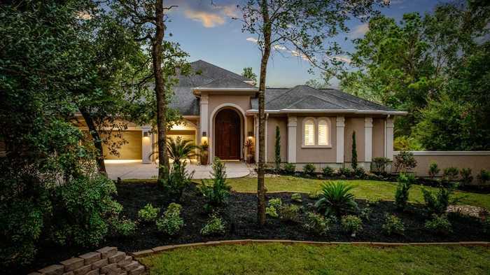 photo 1: 74 Batesbrooke Court, The Woodlands TX 77381