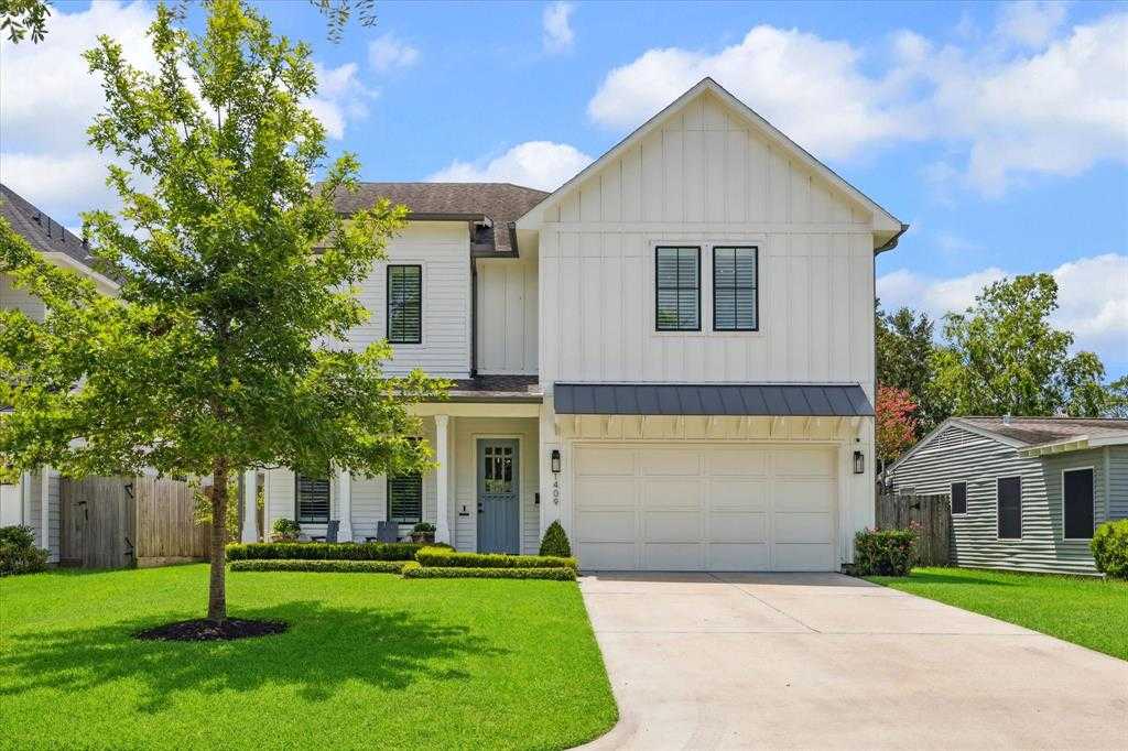 photo 1: 1409 Chamboard Lane, Houston TX 77018