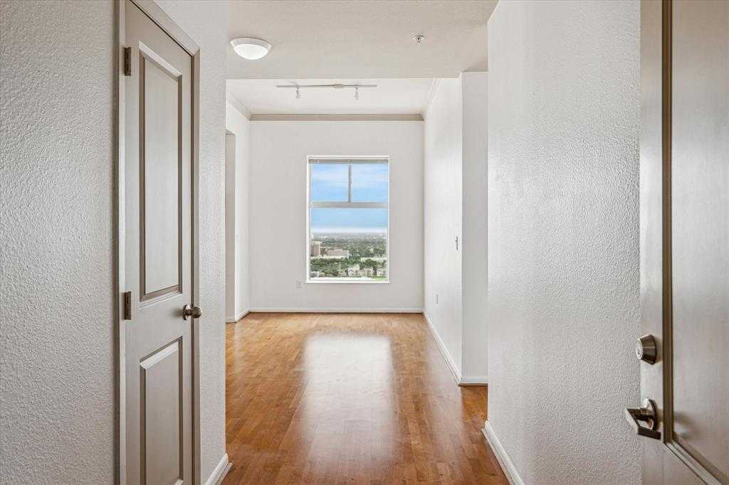 photo 2: 3505 Sage Road Unit 2710, Houston TX 77056