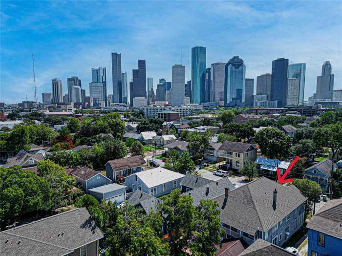 photo 2: 1812 Kane Street, Houston TX 77007