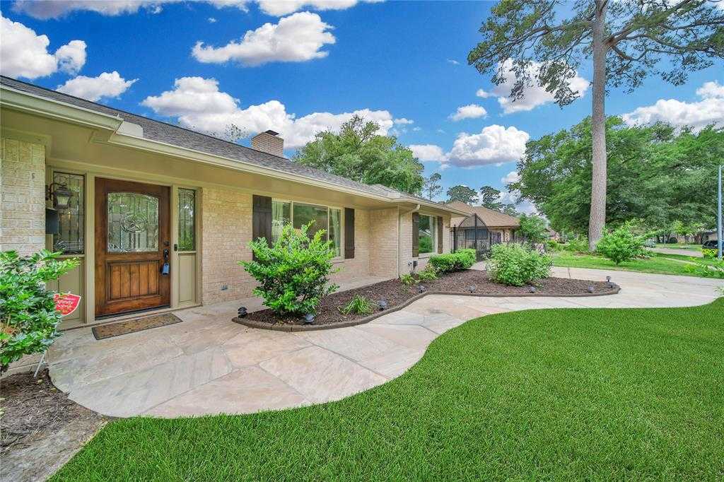 photo 1: 1039 Martin Street, Houston TX 77018