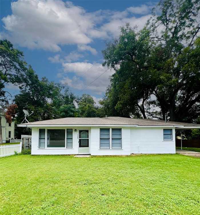 photo 1: 528 E Milam Street, La Grange TX 78945