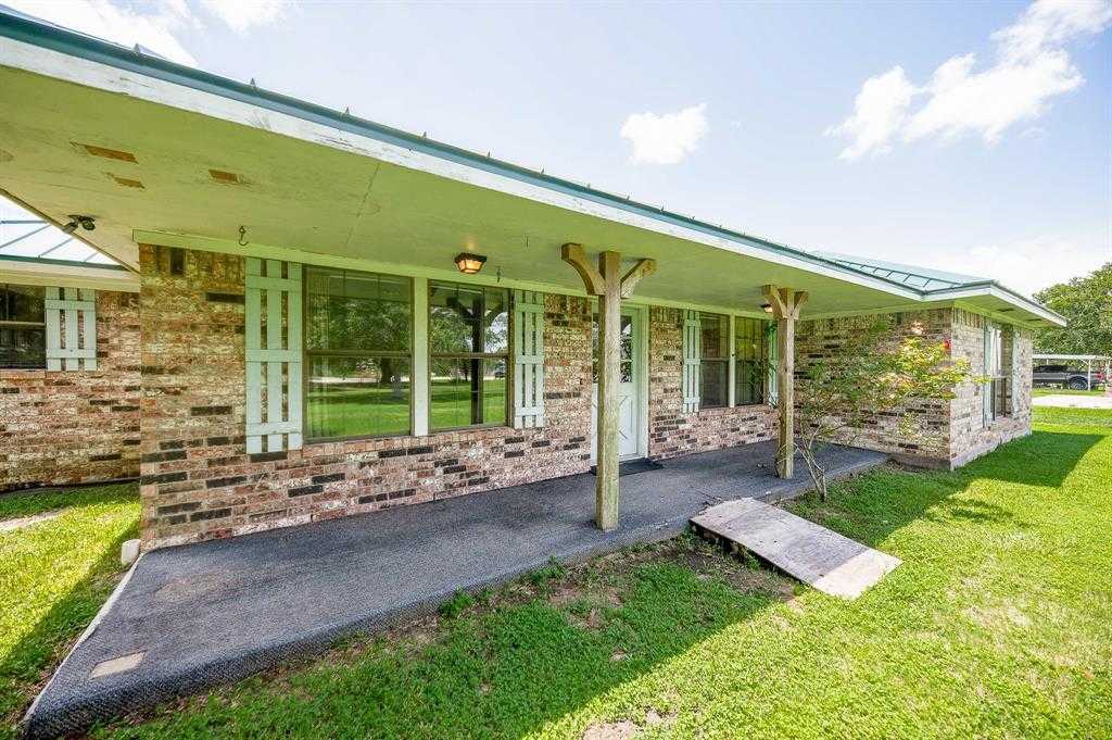 photo 2: 909 County Road 479, El Campo TX 77437