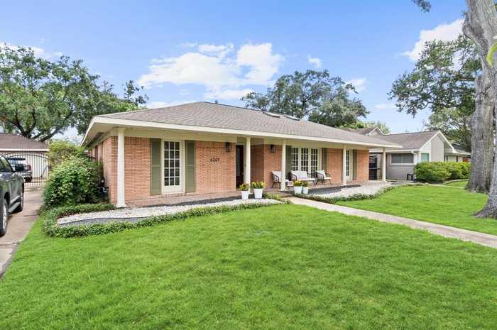 photo 2: 6249 Overbrook Lane, Houston TX 77057