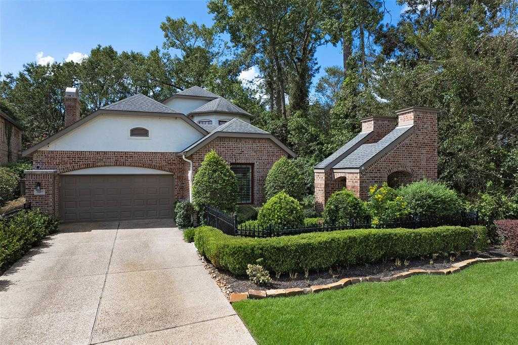 photo 1: 2807 N Cotswold Manor Drive, Houston TX 77339