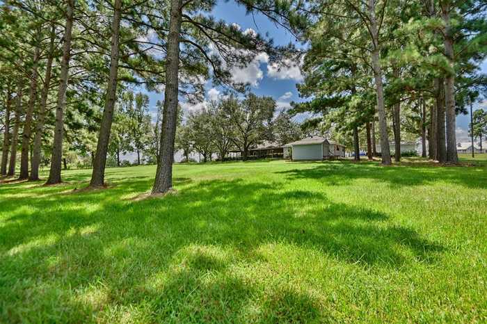 photo 2: 2941 Center Hill Circle, Bellville TX 77418