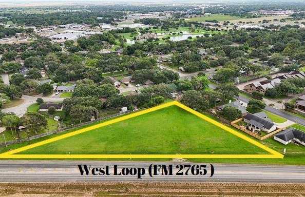 photo 2: West Loop Street, El Campo TX 77437