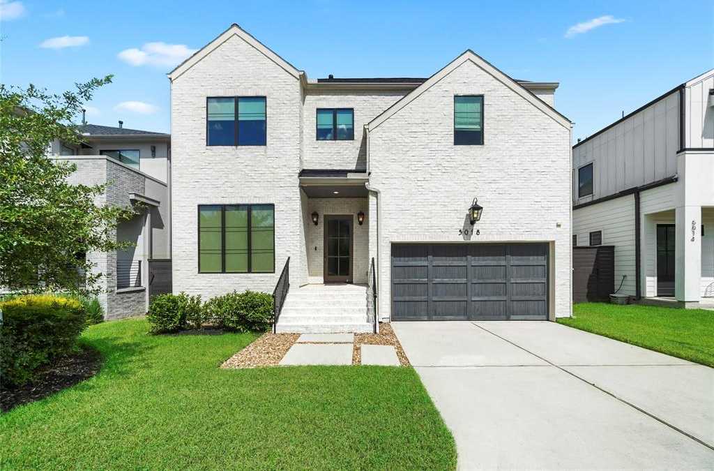 photo 1: 5018 Bayou Ridge Drive, Houston TX 77092