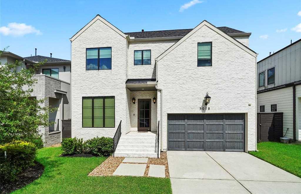 photo 2: 5018 Bayou Ridge Drive, Houston TX 77092