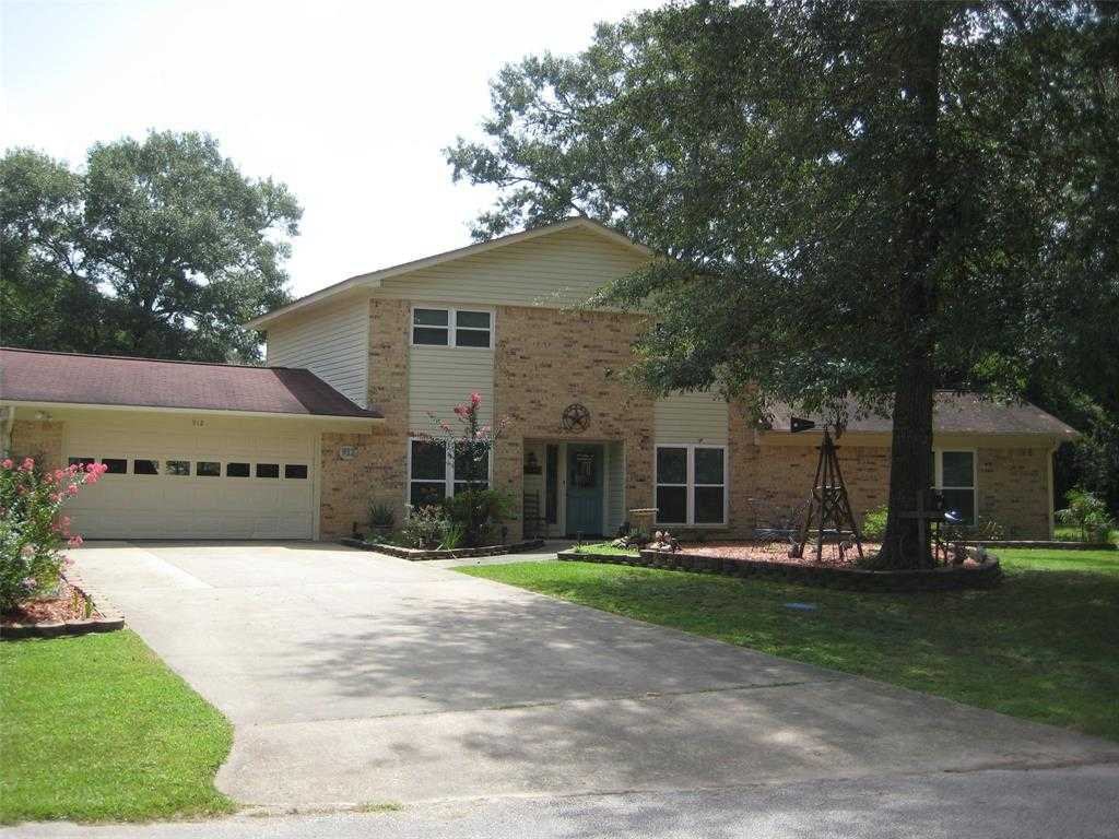 photo 2: 912 Wildwood Drive, Village Mills TX 77663