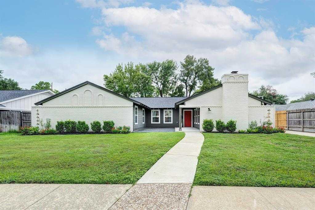 photo 1: 10607 Deerwood Road, Houston TX 77042