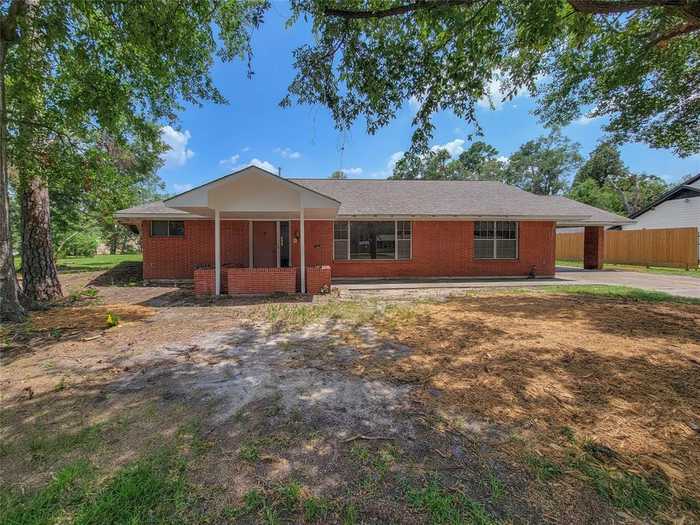 photo 1: 3703 Ascot Lane, Houston TX 77092