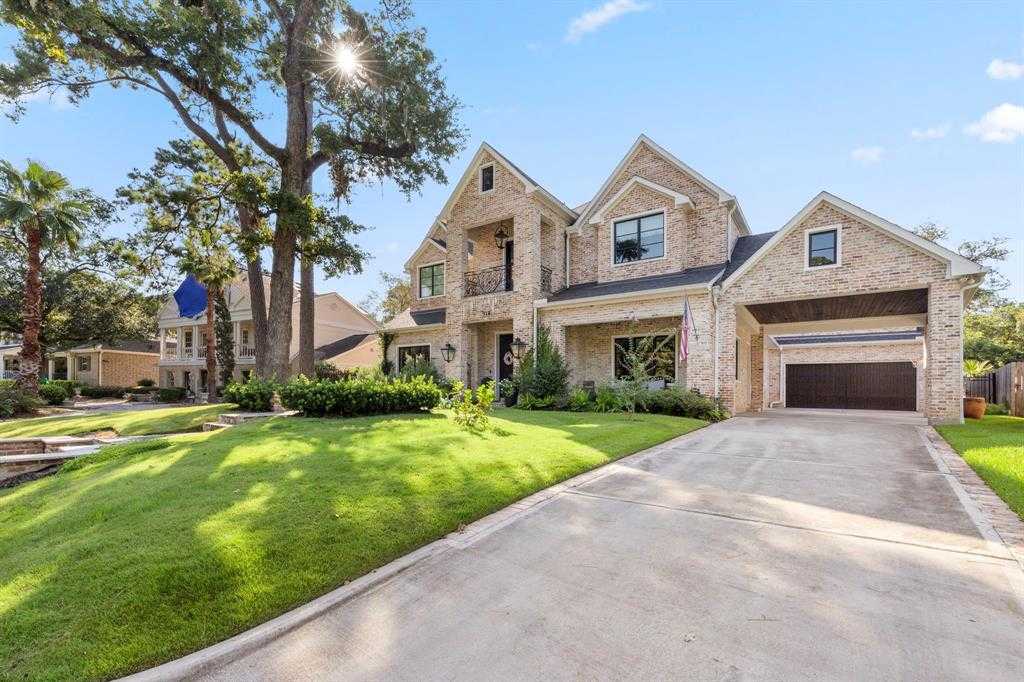 photo 3: 319 Kickerillo Drive, Houston TX 77079