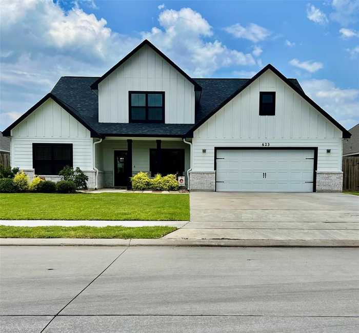 photo 1: 623 Greystone Lane, Angleton TX 77515